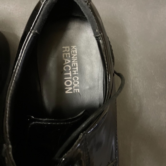 Size 11 Mens Patent leather shoes! Like brand new. Only used once. - Picture 3 of 3